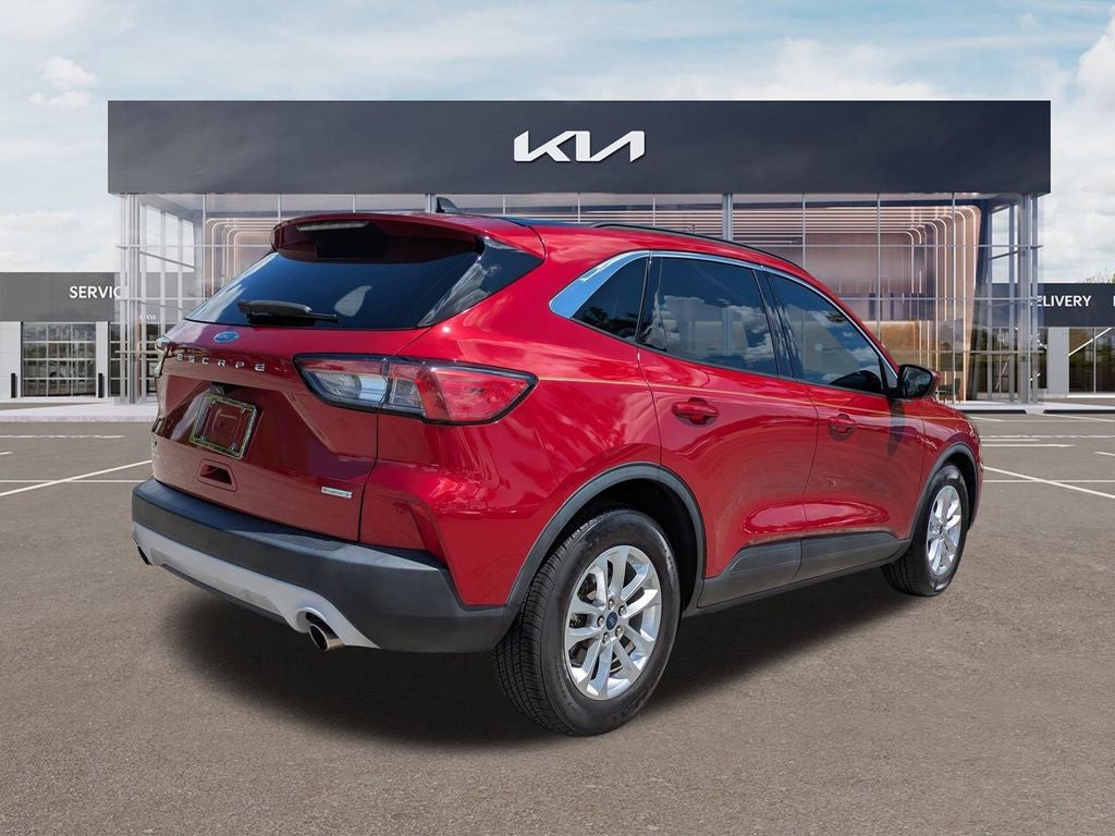 2020 Ford Escape SE