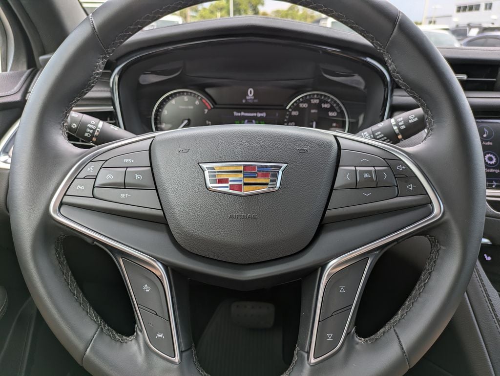 2024 Cadillac XT5 Luxury