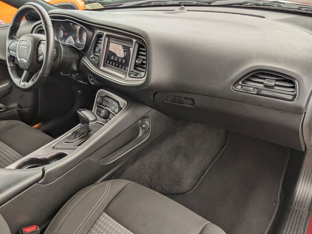 2022 Dodge Challenger SXT