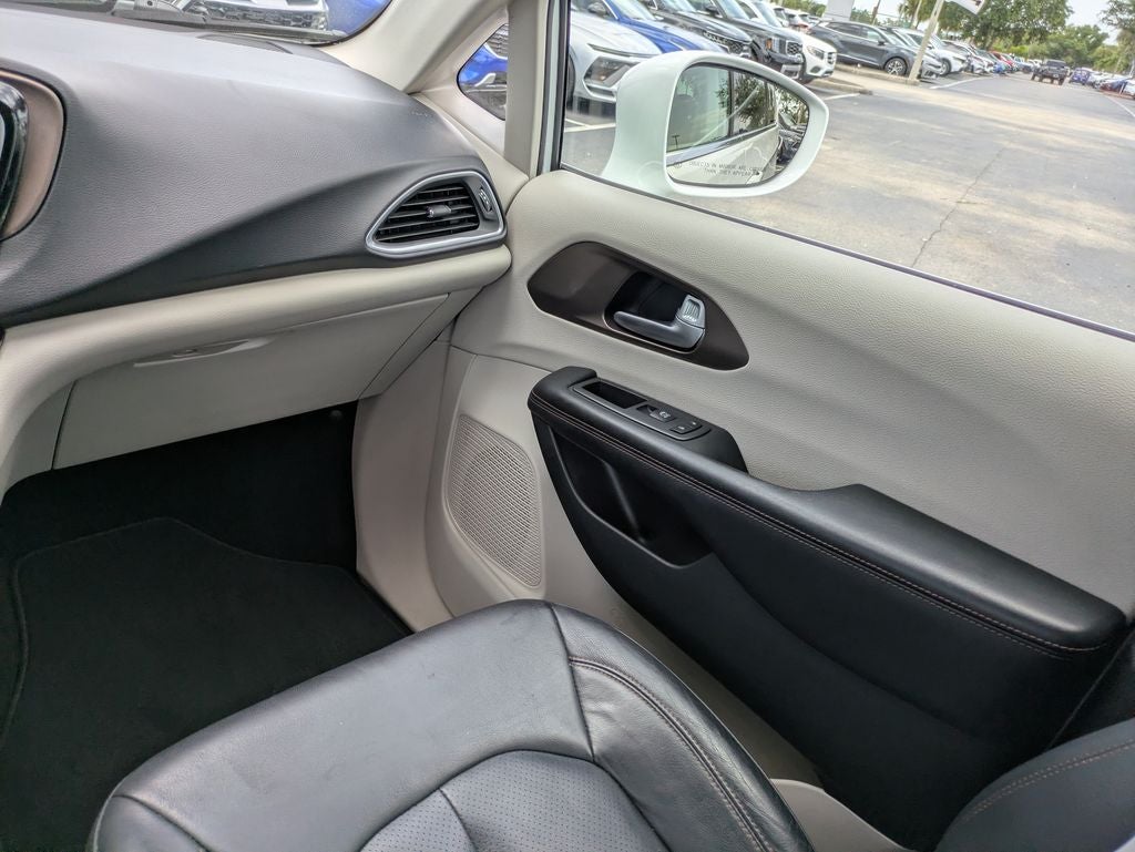 2018 Chrysler Pacifica Touring L Plus