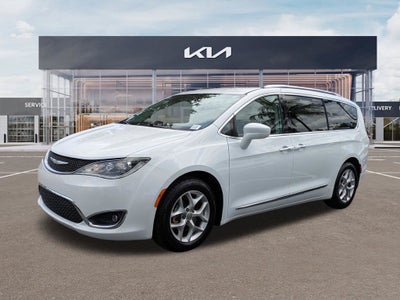 2018 Chrysler Pacifica Touring L Plus