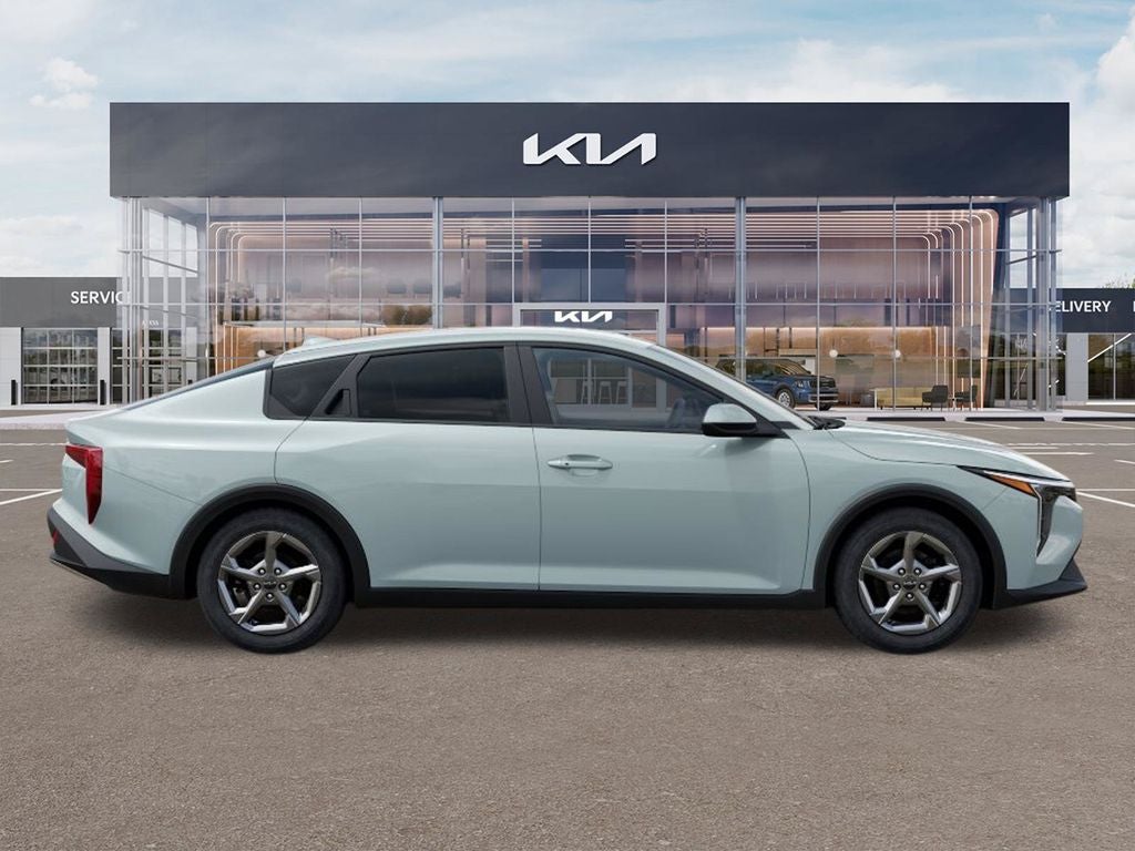 2026 Kia K4 LX