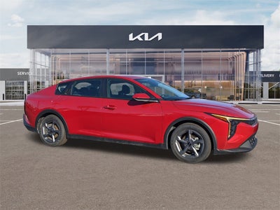 2025 Kia K4 LXS