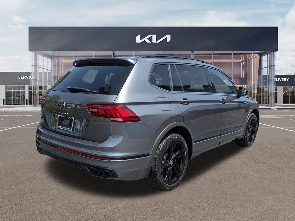 2024 Volkswagen Tiguan 2.0T SE R-Line Black