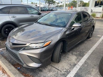 2020 Toyota Camry SE
