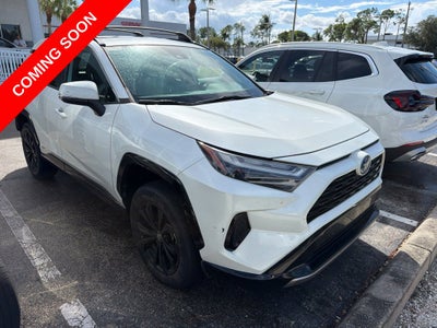 2022 Toyota RAV4 Hybrid SE