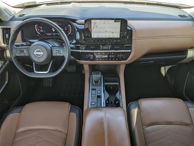 2024 Nissan Pathfinder Platinum