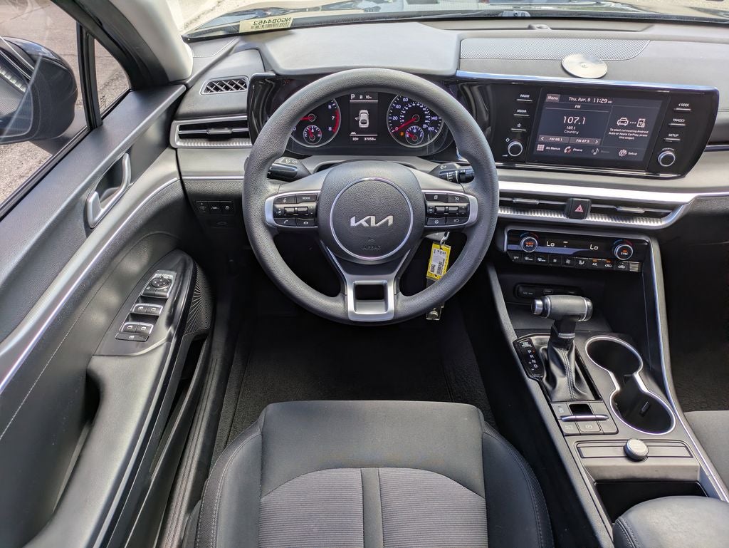 2022 Kia K5 LX