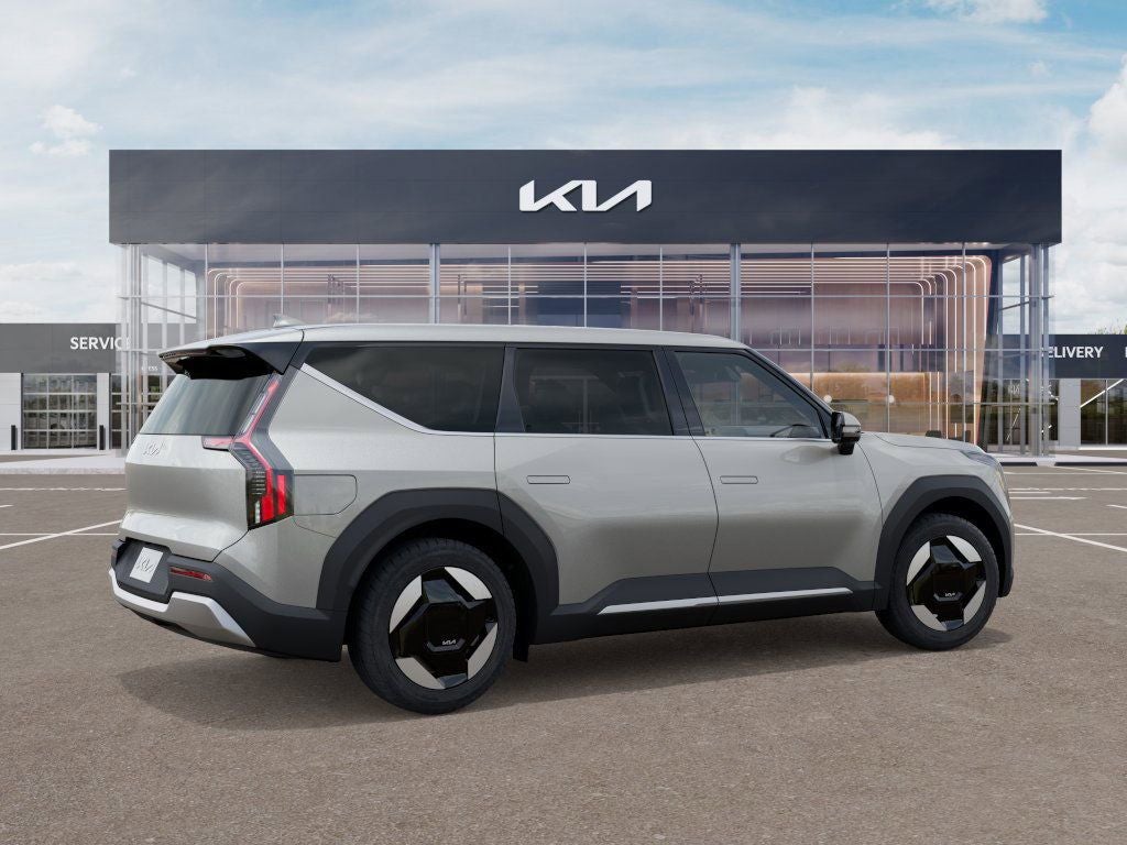2026 Kia EV9 Light Long Range