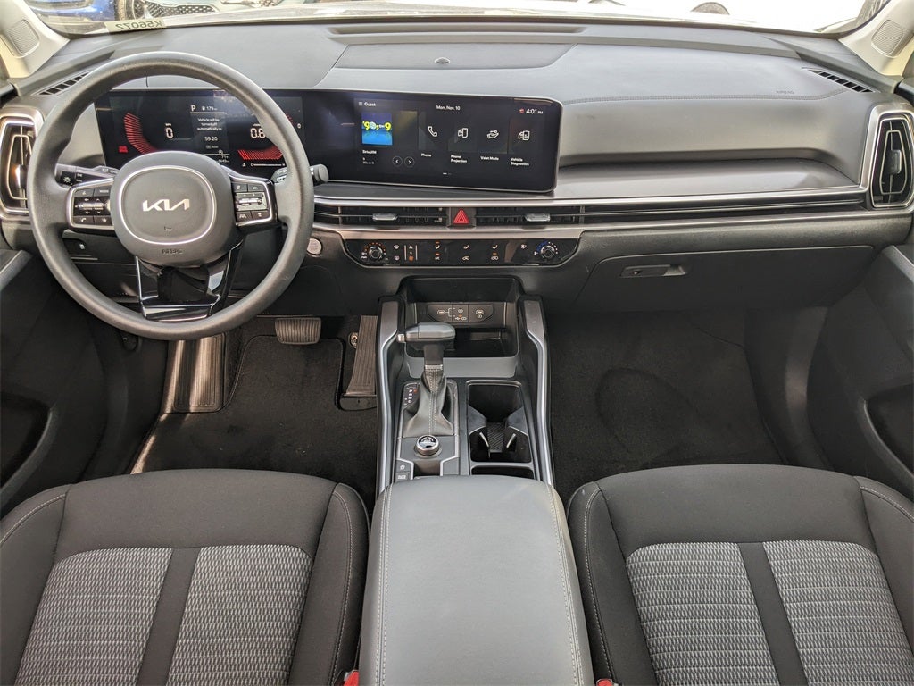 2025 Kia Sorento LX