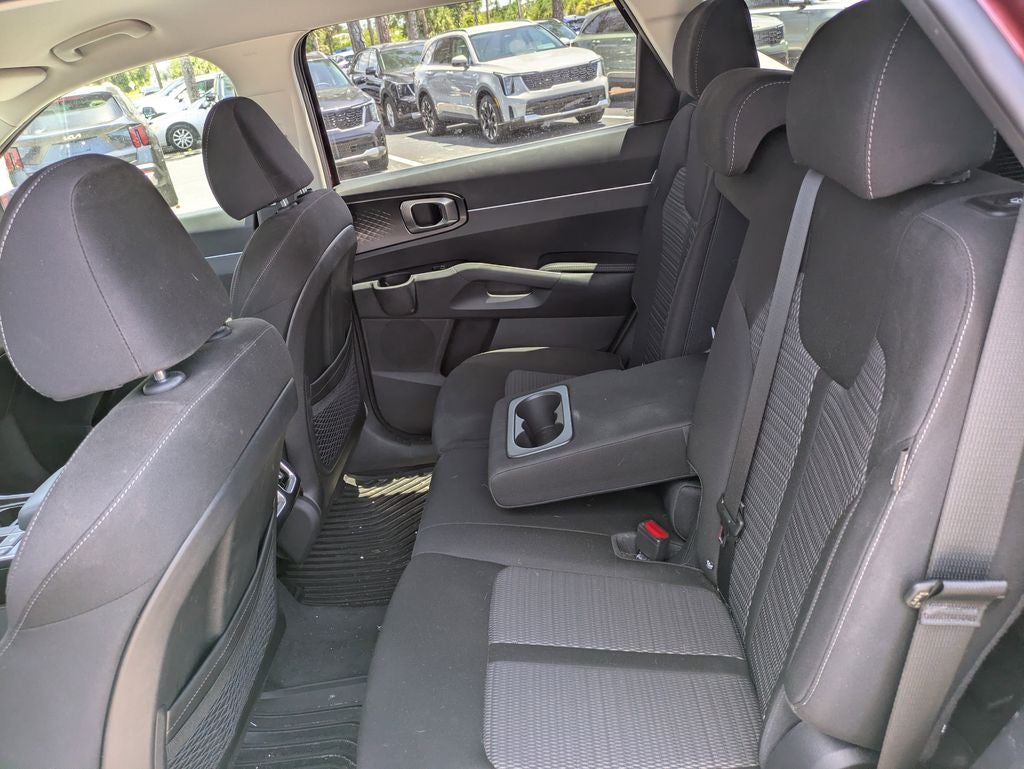 2025 Kia Sorento LX
