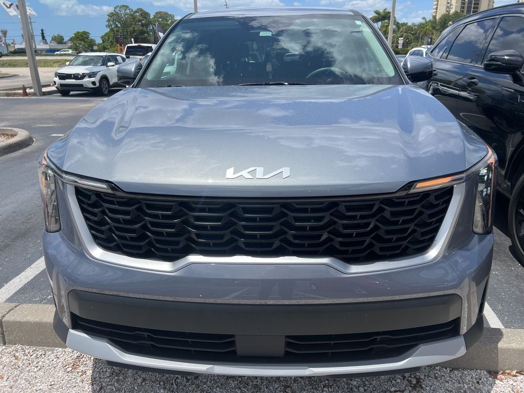 2025 Kia Sorento LX