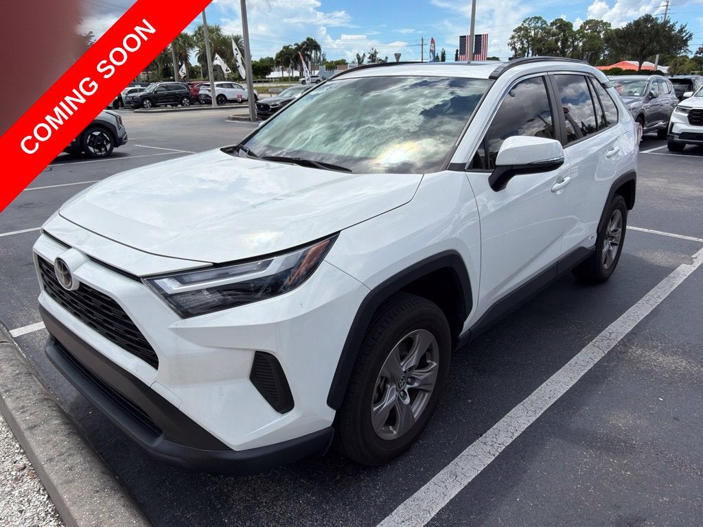 2025 Toyota RAV4 Hybrid XLE