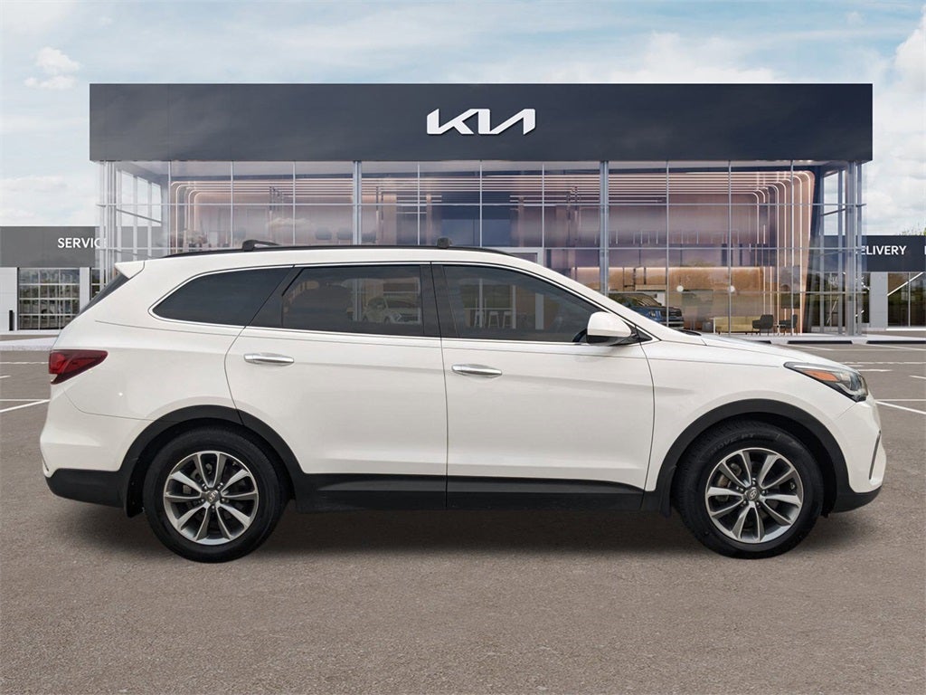 2018 Hyundai Santa Fe SE