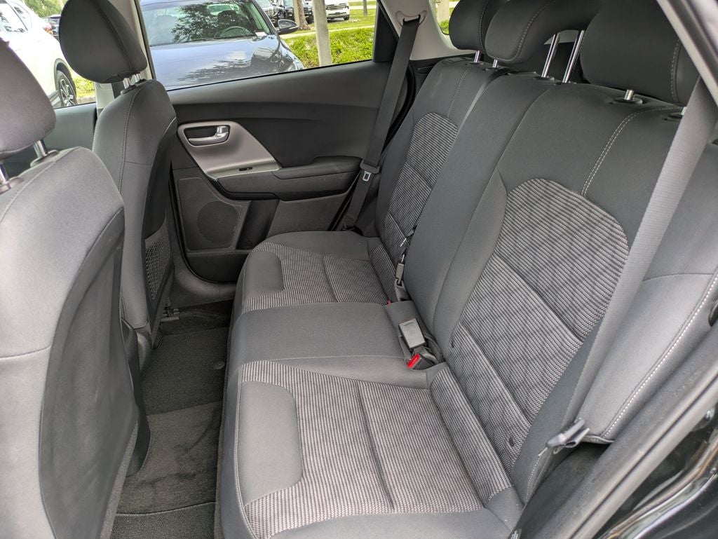 2022 Kia Niro LX