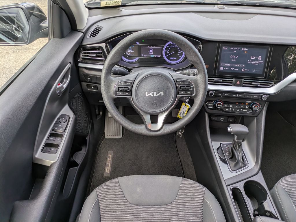 2022 Kia Niro LX