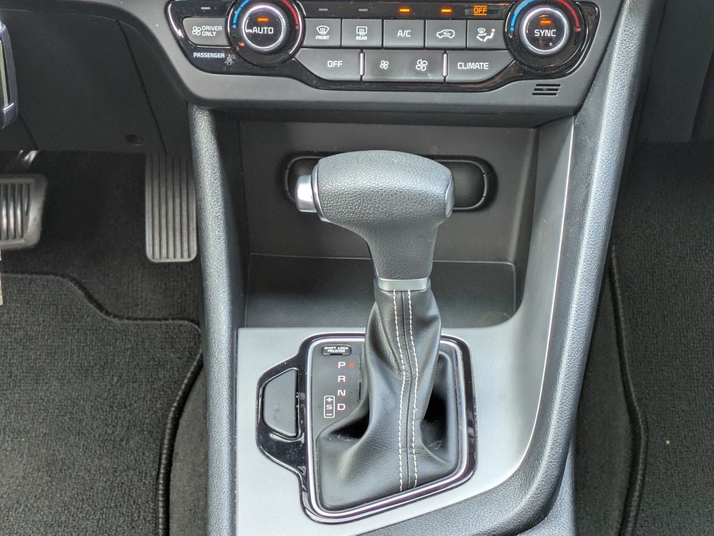 2022 Kia Niro LX