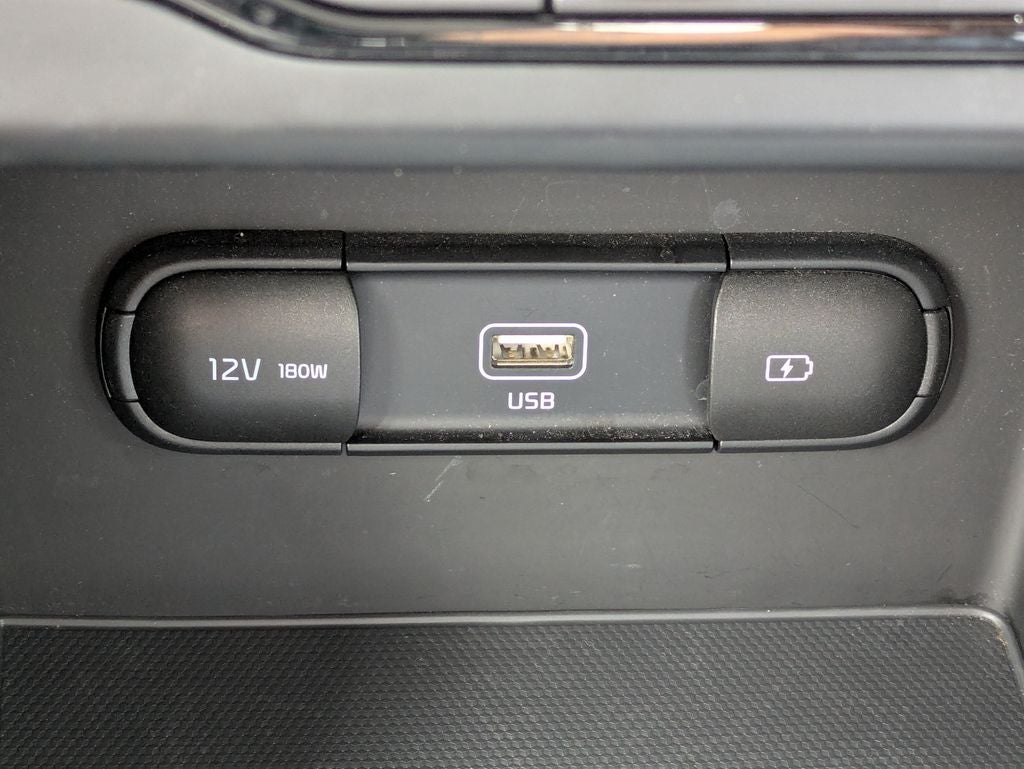 2022 Kia Niro LX