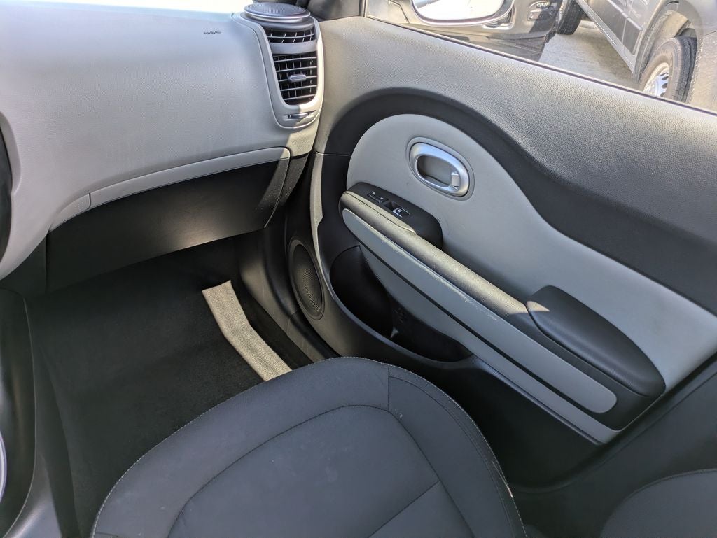 2017 Kia Soul Plus