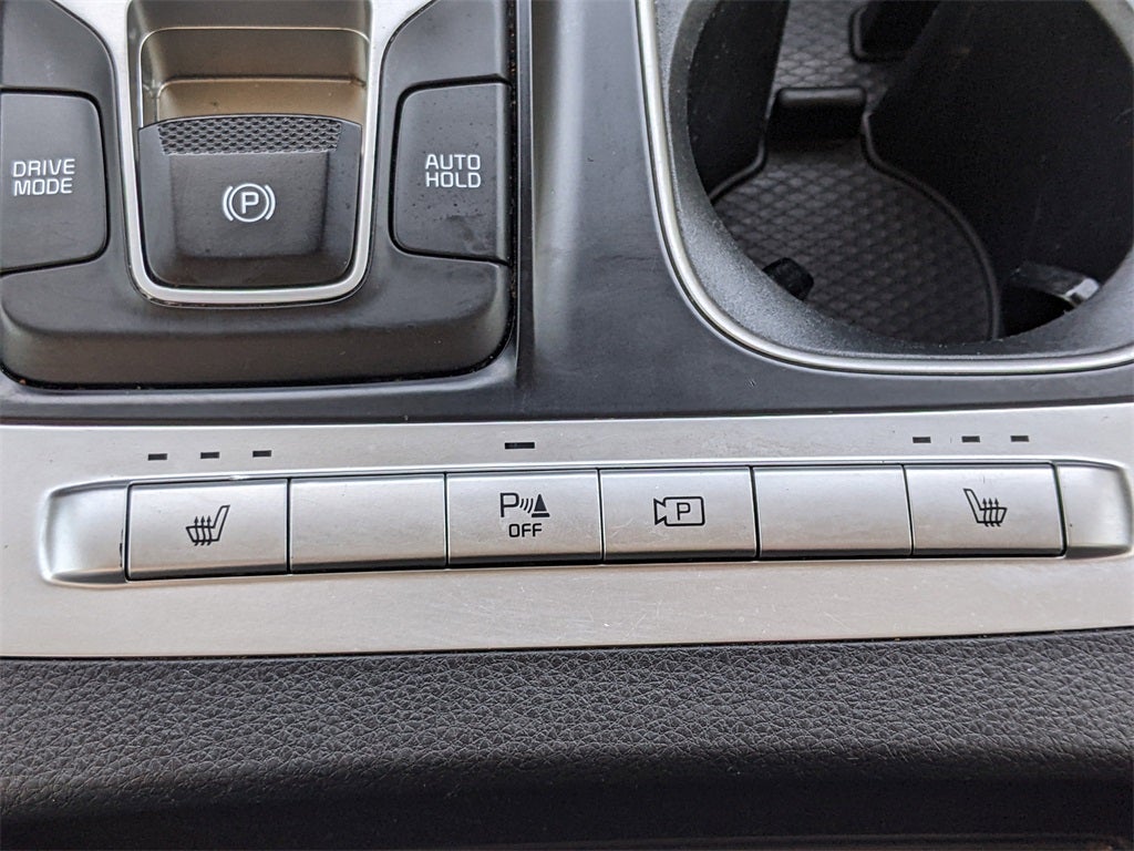 2023 Kia Carnival LX