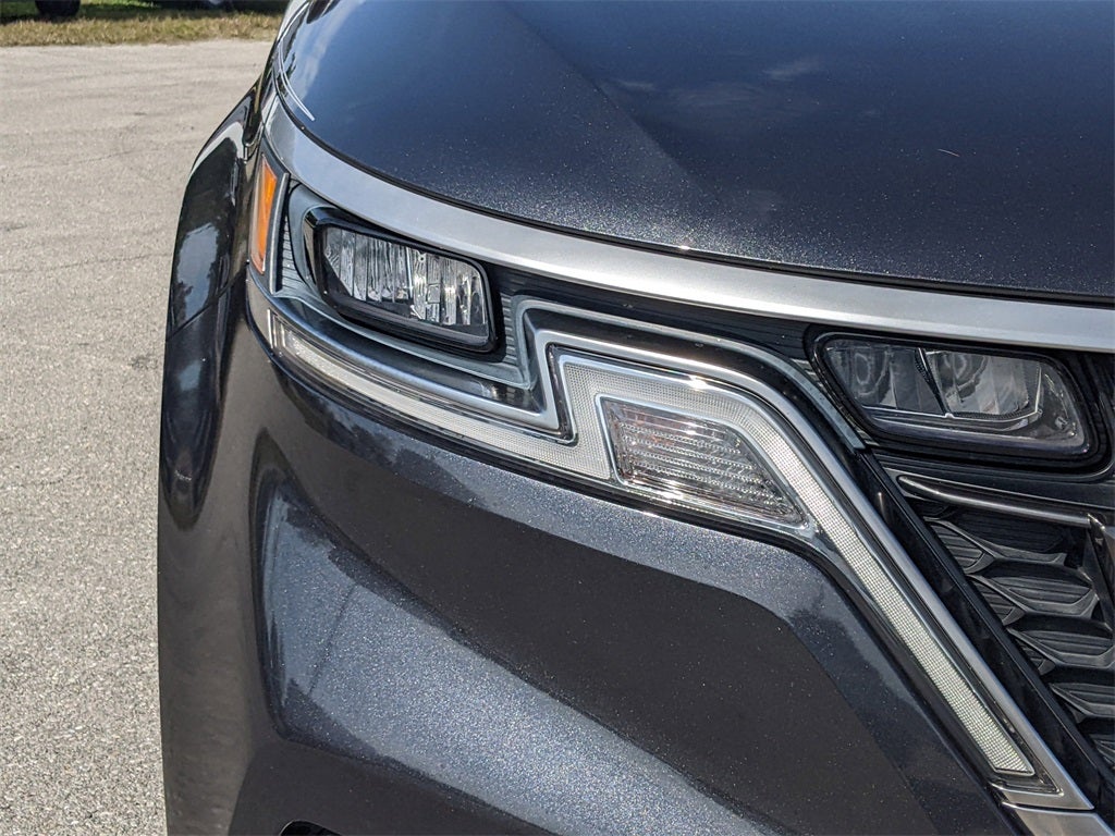 2023 Kia Carnival LX