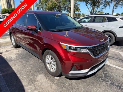 2024 Kia Carnival LX