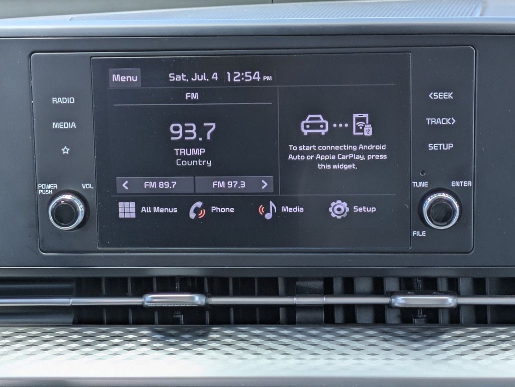 2024 Kia Carnival LX