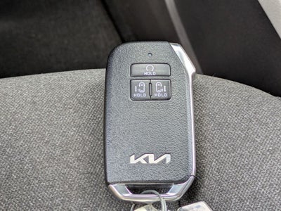 2024 Kia Carnival LX