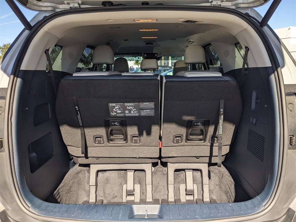 2025 Kia Carnival Hybrid EX