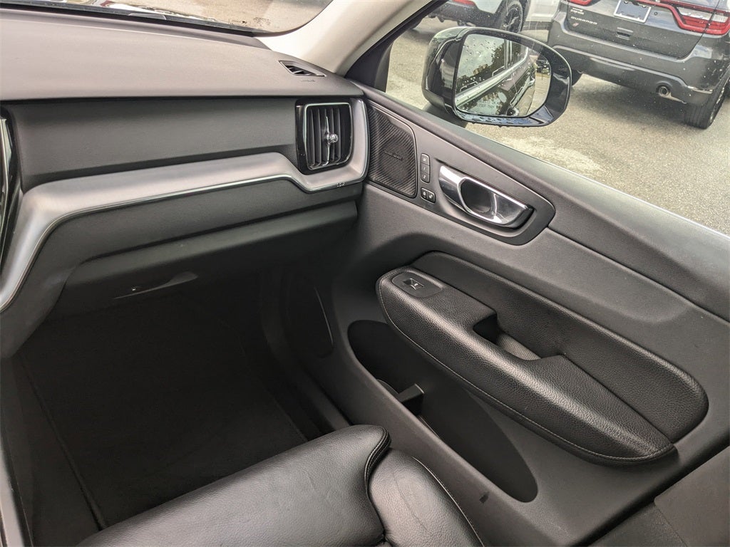 2019 Volvo XC60 T5 Momentum