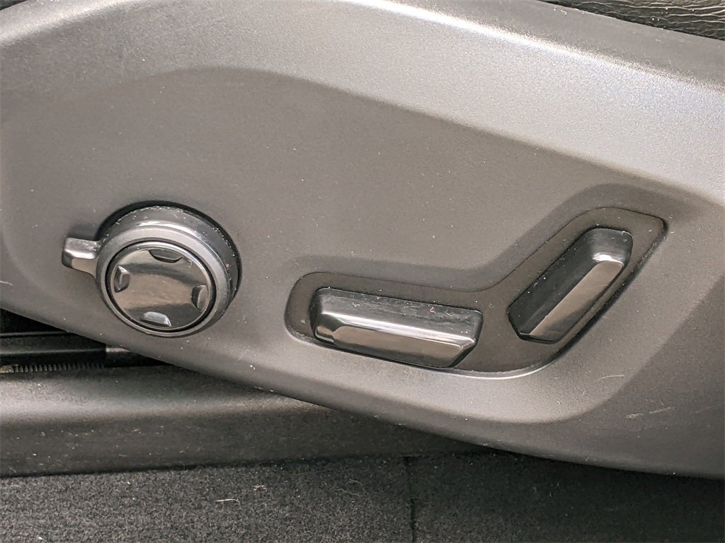 2019 Volvo XC60 T5 Momentum