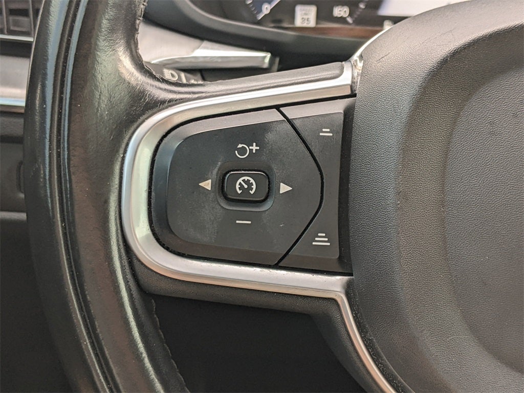 2019 Volvo XC60 T5 Momentum