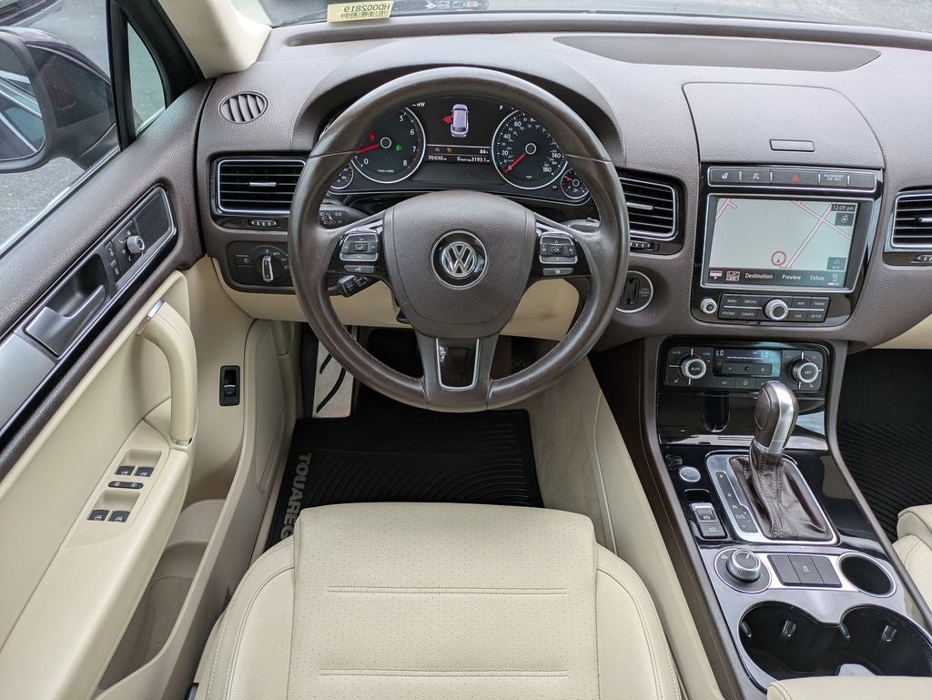 2017 Volkswagen Touareg V6 Sport 4Motion