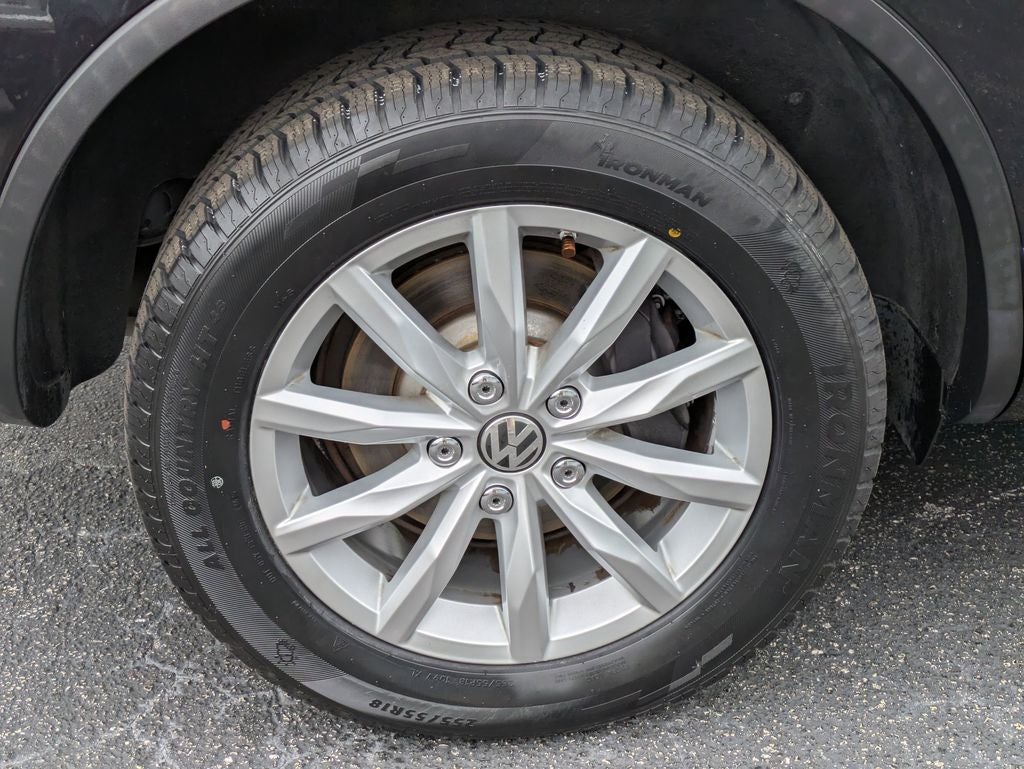 2017 Volkswagen Touareg V6 Sport 4Motion