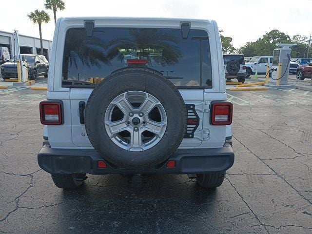 2018 Jeep Wrangler Unlimited Sahara 4x4