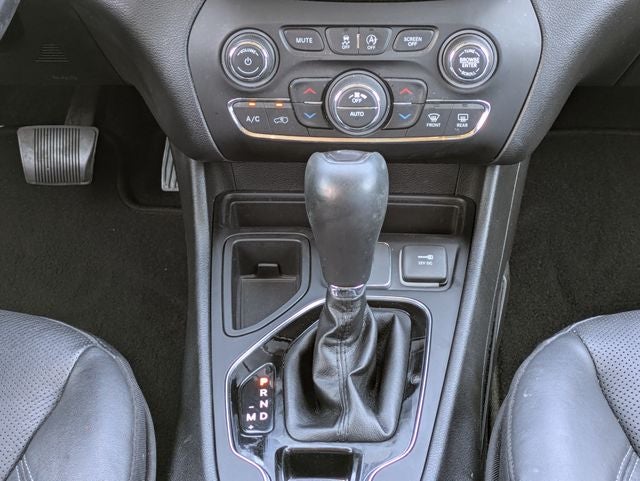 2020 Jeep Cherokee Limited FWD