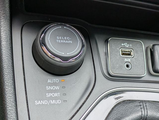 2023 Jeep Cherokee Altitude Lux 4x4
