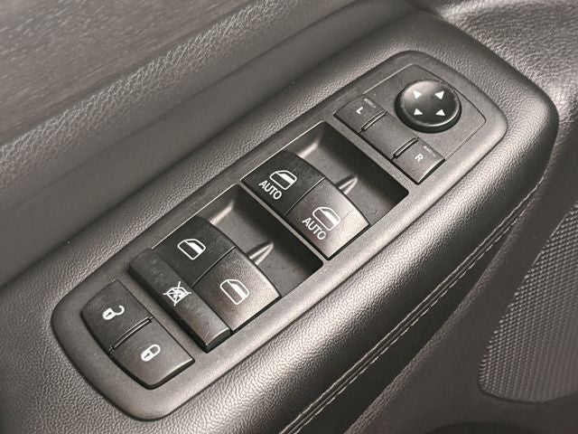 2018 Jeep Grand Cherokee Laredo E 4x2