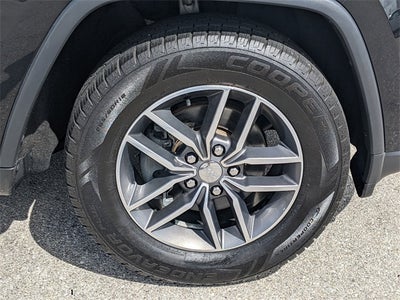 2018 Jeep Grand Cherokee Laredo E 4x2