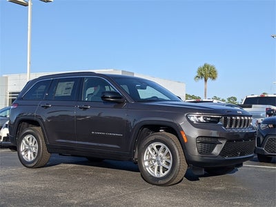 2025 Jeep Grand Cherokee GRAND CHEROKEE LAREDO X 4X2