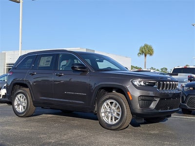 2025 Jeep Grand Cherokee GRAND CHEROKEE LAREDO X 4X2