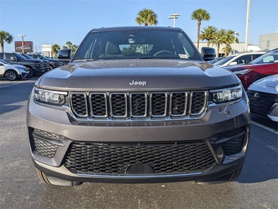 2025 Jeep Grand Cherokee GRAND CHEROKEE LAREDO X 4X2