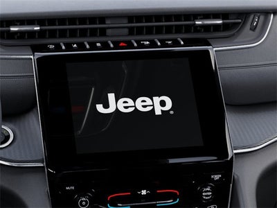 2025 Jeep Grand Cherokee GRAND CHEROKEE LAREDO 4X2