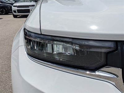 2025 Jeep Grand Cherokee GRAND CHEROKEE LAREDO 4X2