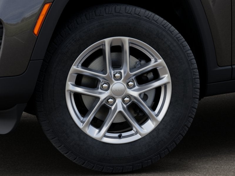 2025 Jeep Grand Cherokee GRAND CHEROKEE LAREDO X 4X2