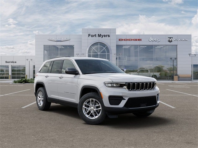 2025 Jeep Grand Cherokee GRAND CHEROKEE LAREDO X 4X2
