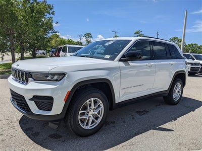 2025 Jeep Grand Cherokee GRAND CHEROKEE LAREDO X 4X2