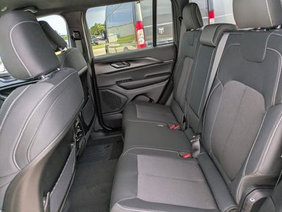 2026 Jeep Grand Cherokee GRAND CHEROKEE LAREDO 4X2