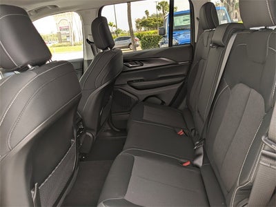 2025 Jeep Grand Cherokee Laredo