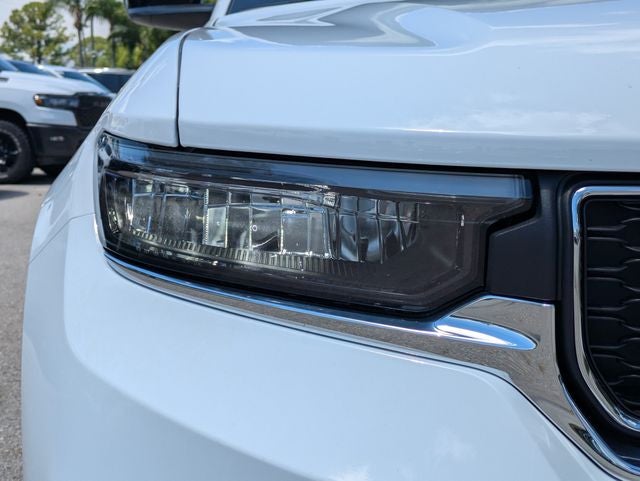 2026 Jeep Grand Cherokee GRAND CHEROKEE LAREDO X 4X2